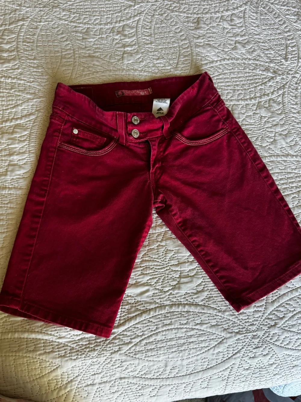 Levi’s Too Superlow Size 24 Red Bermuda Jean Shorts Y2K Low Rise Jorts